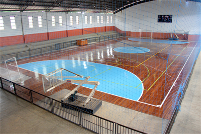 Prefeitura de Morungaba entrega reforma da quadra do Ginásio Municipal na abertura do Campeonato de Futsal 